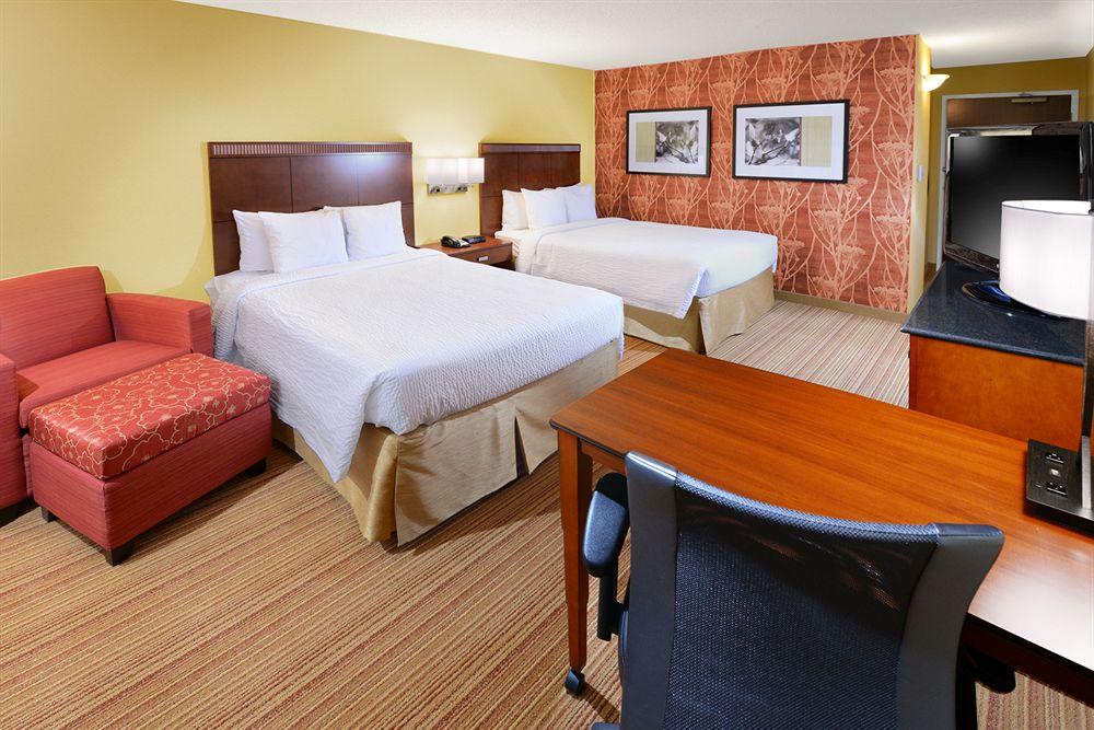 คอร์ทยาร์ด ดัลลัส พลาโน อิน เลกาซี พาร์ก Hotel ภายนอก รูปภาพ