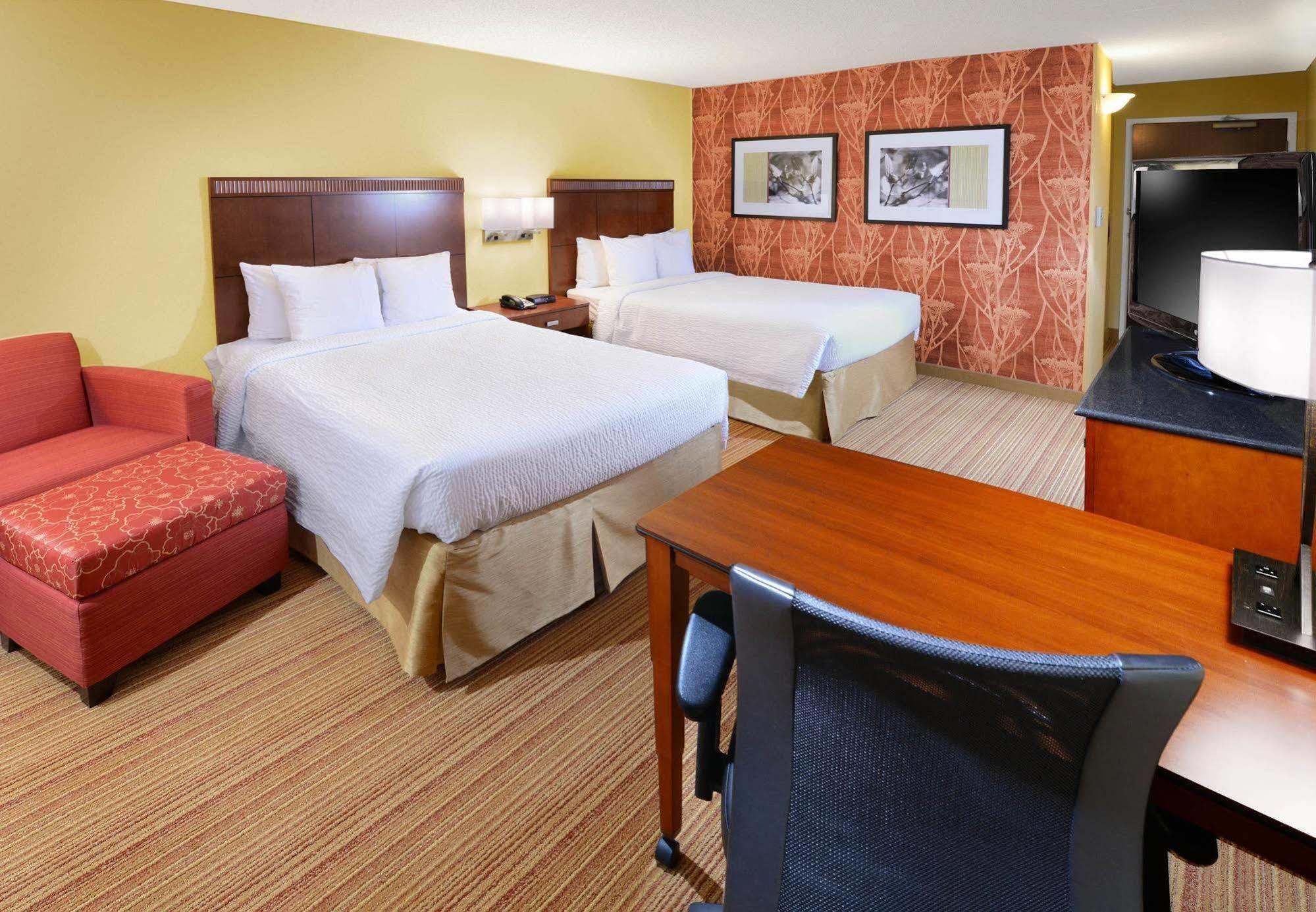 คอร์ทยาร์ด ดัลลัส พลาโน อิน เลกาซี พาร์ก Hotel ภายนอก รูปภาพ